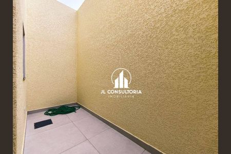 25_photo/94dcfb957d.751bca41ac608a7d-ATLAS-c06e7616-79db-414f-87c8-92f3e288637d.jpg de casa à venda com 3 quartos, 83m² em Sítio Cercado, Curitiba