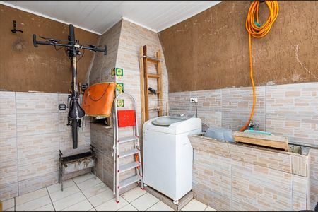 10_photo/94dcfb96c7.0dba02f6e03a3679-ATLAS-25f555a2-4e1d-45be-91f0-a57f7749c2ab.jpg de casa à venda com 2 quartos, 100m² em Sítio Cercado, Curitiba