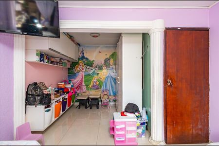 4_photo/94dcfb96c7.0dba02f6e03a3679-ATLAS-4b12ef2c-417a-4220-b0a7-d68da8ac57e9.jpg de casa à venda com 2 quartos, 100m² em Sítio Cercado, Curitiba