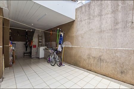 4_photo/94dcfb96c7.0dba02f6e03a3679-ATLAS-7b0ee7c1-fb70-45bf-aa00-72cac243a73d.jpg de casa à venda com 2 quartos, 100m² em Sítio Cercado, Curitiba