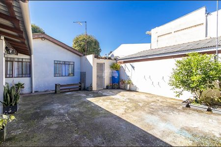 48_photo/94dcfb980d.589b6d9b0b411b9f-ATLAS-5c20e5b5-a647-4716-a8fa-e43be820ce6e.jpg de casa à venda com 5 quartos, 120m² em Sítio Cercado, Curitiba