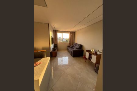 5_photo/94dcfb9953.ee31d1fd9df23408-ATLAS-50611cab-d920-488e-b47c-a737a80cc638.jpg de apartamento à venda com 3 quartos, 70m² em Sítio Cercado, Curitiba