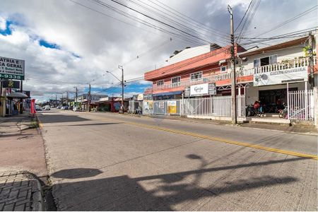 4_photo/94dcfb9a4b.32a8019b0364636a-ATLAS-7769ea1a-b9f6-4e5e-ad4e-b7c325012885.jpg de casa à venda com 3 quartos, 270m² em Sítio Cercado, Curitiba