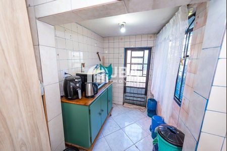 8_photo/94dcfb9aad.611988fca85ff735-ATLAS-2f8e84b3-9b76-434b-b115-d0507e1f2070.jpg de casa à venda com 3 quartos, 91m² em Sítio Cercado, Curitiba