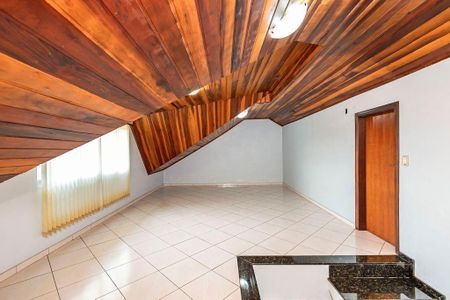 33_photo/94dcfb9af5.badfd497b63a3b5d-ATLAS-77fdcb78-1661-46c5-9f65-deb3d48b062d.jpg de casa à venda com 4 quartos, 331m² em Sítio Cercado, Curitiba