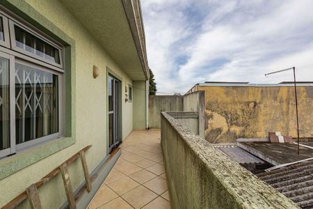 24_photo/94dcfb9af5.badfd497b63a3b5d-ATLAS-9bb8f50e-2a9a-425c-925b-c0dd8c43ca7f.jpg de casa à venda com 4 quartos, 331m² em Sítio Cercado, Curitiba