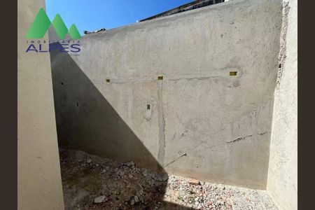 17_photo/94dcfb9c41.751bca41ac608a7d-ATLAS-d61d35db-bdc1-4f50-9a78-8a63eee6e604.jpg de casa à venda com 3 quartos, 59m² em Sítio Cercado, Curitiba