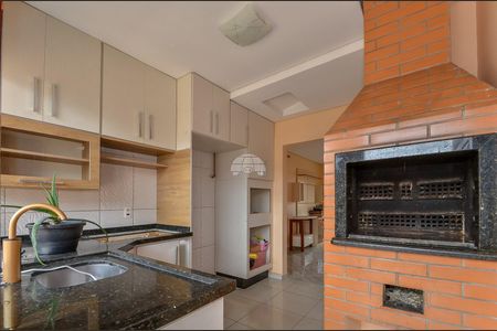 44_photo/94dcfb9cb7.2bba007298a27dad-ATLAS-a8d72d80-393b-486d-9d01-24d9ed7d2af3.jpg de casa à venda com 3 quartos, 780m² em Sítio Cercado, Curitiba