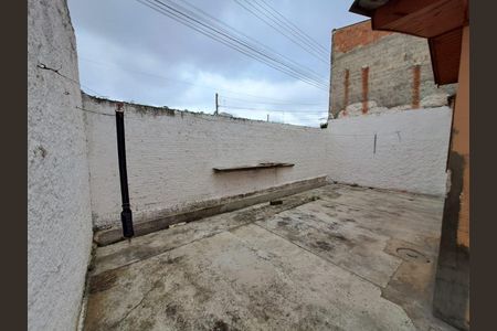 8_photo/94dcfb9d45.ccfee957a0edc138-ATLAS-8bc95f6b-b202-49cb-9294-e777e7c06332.jpg de casa à venda com 3 quartos, 60m² em Pinheirinho, Curitiba