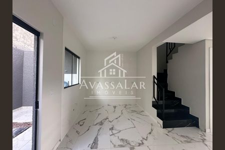 6_photo/94dcfb9e4d.6fa24c30896ad7dc-ATLAS-408b4e7c-d3a0-448f-b219-c3a1627b6a2f.jpg de casa à venda com 2 quartos, 84m² em Sítio Cercado, Curitiba