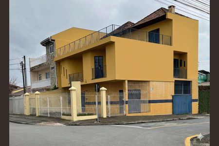 1_photo/94dcfb9ea1.a82db8b1a7eaaccb-ATLAS-87440b56-c578-46dc-a450-0be8fc32c746.jpg de casa à venda com 4 quartos, 315m² em Sítio Cercado, Curitiba