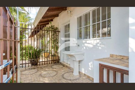 8_photo/94dcfb9f33.ae537c11cfa6cc3a-ATLAS-e085e533-6654-4e78-99d8-c55572c25d19.jpg de casa para alugar com 1 quarto, 40m² em Sítio Cercado, Curitiba