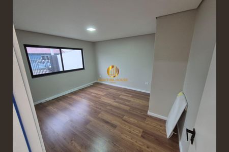 12_photo/94dcfb9fa3.86f105e730b74fa5-ATLAS-b9dde7b1-cf95-4d16-9784-026aadf1c8f9.jpg de casa à venda com 3 quartos, 162m² em Sítio Cercado, Curitiba