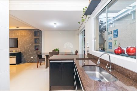 12_photo/94dcfba0f5.e738d36af66b1888-ATLAS-6b2a90ba-dd80-4a6d-8449-9d2364d97f68.jpg de casa à venda com 3 quartos, 81m² em Xaxim, Curitiba