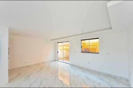 12_photo/94dcfba0fd.a25310c37b648a5f-ATLAS-368f9cad-075e-4fa3-bb1a-f069eeaabe9e.jpg de casa à venda com 3 quartos, 93m² em Xaxim, Curitiba
