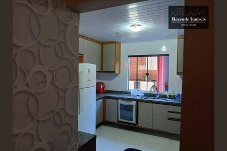 10_photo/94dcfba1d3.00932b903ec3f1ee-ATLAS-adcd501b-fe68-4183-8c83-3a3cac75b39c.jpg de casa à venda com 3 quartos, 160m² em Sítio Cercado, Curitiba