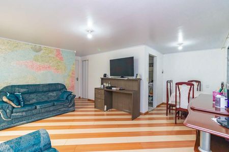 32_photo/94dcfba1f9.8a734c1c2a3b006e-ATLAS-c1a55a32-adff-4b26-be62-1da9221afa3b.jpg de casa à venda com 3 quartos, 160m² em Sítio Cercado, Curitiba