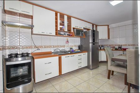 20_photo/94dcfba231.518e8cab1f3b2f24-ATLAS-861a6e5d-5116-49eb-a909-25a862e829d3.jpg de casa à venda com 2 quartos, 60m² em Sítio Cercado, Curitiba