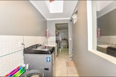 23_photo/94dcfba231.518e8cab1f3b2f24-ATLAS-dce55ae3-0771-4c1f-9fb4-cc8b37132856.jpg de casa à venda com 2 quartos, 60m² em Sítio Cercado, Curitiba