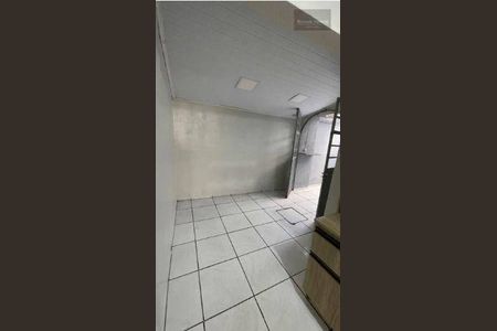 5_photo/94dcfba231.83c446038858f46c-ATLAS-dfce6efb-8ca5-47a8-8ab4-c5ce0d9cb5a7.jpg de casa à venda com 2 quartos, 53m² em Sítio Cercado, Curitiba