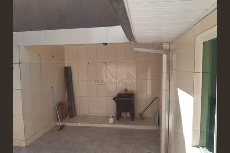 15_photo/94dcfba2e5.2d4de8c0d5c905e7-ATLAS-e2ee4bf1-5d95-4560-916e-39293ac608c2.jpg de casa à venda com 3 quartos, 135m² em Sítio Cercado, Curitiba