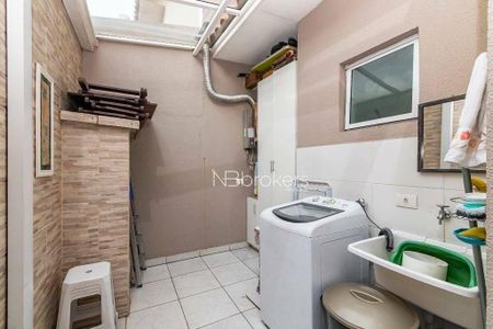 12_photo/94dcfba3f1.04091b6821e5c280-ATLAS-33e68d40-36b5-459d-bbf7-516fd953ab70.jpg de casa à venda com 3 quartos, 110m² em Sítio Cercado, Curitiba