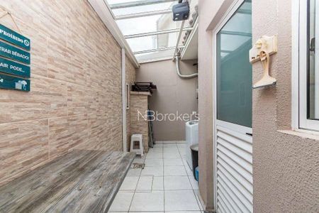 13_photo/94dcfba3f1.04091b6821e5c280-ATLAS-89eccbc8-c3dd-45a6-acfa-59cd136e2159.jpg de casa à venda com 3 quartos, 110m² em Sítio Cercado, Curitiba