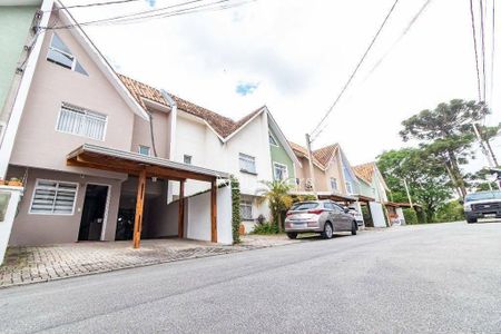 3_photo/94dcfba3f1.04091b6821e5c280-ATLAS-a58bac39-4e77-462c-9b1f-6feb5adb4a04.jpg de casa à venda com 3 quartos, 110m² em Sítio Cercado, Curitiba