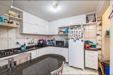 4_photo/94dcfba3f5.bd14e2bd8281e2f5-ATLAS-06e5d433-c98c-4d21-81e3-fd703718fe43.jpg de casa à venda com 2 quartos, 69m² em Sítio Cercado, Curitiba