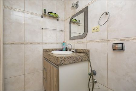 30_photo/94dcfba3f5.bd14e2bd8281e2f5-ATLAS-9038087c-b969-4eb1-97fd-3c3270da1ca7.jpg de casa à venda com 2 quartos, 69m² em Sítio Cercado, Curitiba