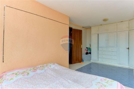 20_photo/94dcfba40d.831b7bf37550e2c4-ATLAS-19136e1a-9843-439c-802d-da58d24bcf69.jpg de casa à venda com 4 quartos, 230m² em Sítio Cercado, Curitiba