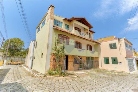 3_photo/94dcfba40d.831b7bf37550e2c4-ATLAS-acc0e896-75af-4ccd-9b52-8fc0d4ddf90e.jpg de casa à venda com 4 quartos, 230m² em Sítio Cercado, Curitiba