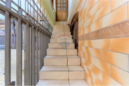 32_photo/94dcfba40d.831b7bf37550e2c4-ATLAS-c55cea69-89ba-428d-a8fe-2e8d975e82f9.jpg de casa à venda com 4 quartos, 230m² em Sítio Cercado, Curitiba