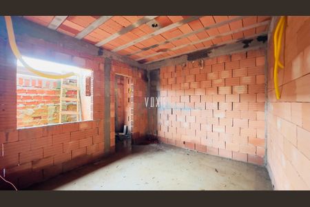 13_photo/94dcfba495.8d983f436c292bbf-ATLAS-6ad2a6a7-d445-4e80-98c5-fae2bf1e5477.jpg de casa à venda com 2 quartos, 51m² em Sítio Cercado, Curitiba