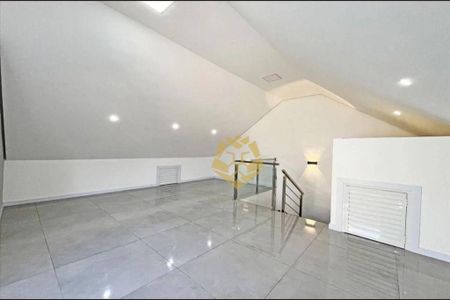 12_photo/94dcfba62b.2f15d505e37c7ac5-ATLAS-0709232b-ee29-4d53-b846-efb033e60bc7.jpg de casa à venda com 3 quartos, 144m² em Alto Boqueirão, Curitiba