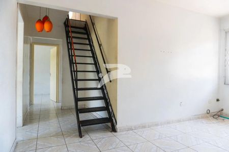 8_photo/94dcfba6e9.15e70f3cf9f0b0ef-ATLAS-0725dc49-38ee-4681-87d7-89cd7f18749e.jpg de casa à venda com 2 quartos, 212m² em Xaxim, Curitiba