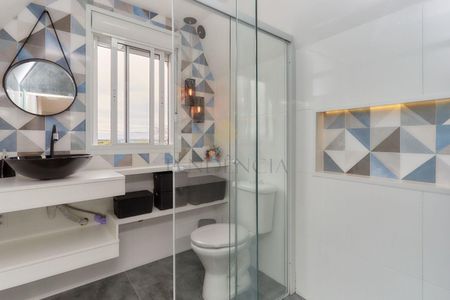 25_photo/94dcfba797.b9fa9bc5e94cc9ff-ATLAS-3cc1e8d1-13e2-4667-91ff-43a9b5f5c6d7.jpg de casa à venda com 3 quartos, 147m² em Xaxim, Curitiba