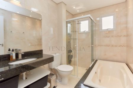 19_photo/94dcfba797.b9fa9bc5e94cc9ff-ATLAS-66657fcb-3810-44db-9f74-e453c2f85dad.jpg de casa à venda com 3 quartos, 147m² em Xaxim, Curitiba