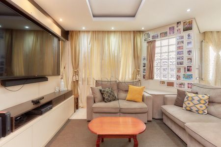 3_photo/94dcfba797.b9fa9bc5e94cc9ff-ATLAS-cef4c7c2-1ba6-4729-bfff-03c8a282a966.jpg de casa à venda com 3 quartos, 147m² em Xaxim, Curitiba