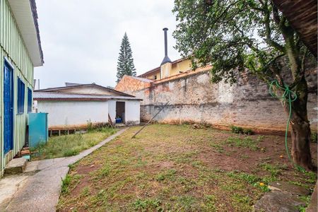 20_photo/94dcfba799.c74d3e0c457d7f23-ATLAS-e80bd544-44e0-40fe-95e3-432bf9da404e.jpg de casa à venda com 2 quartos, 200m² em Xaxim, Curitiba