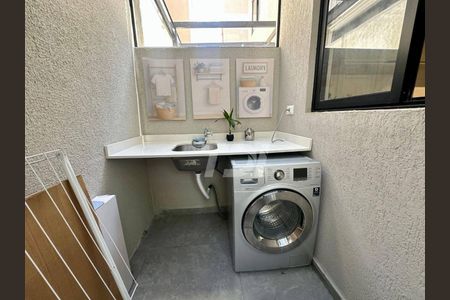 6_photo/94dcfba85d.73acc38675171eec-ATLAS-2a1da8c1-b302-49ca-b84d-cb9cbca14e62.jpg de casa à venda com 3 quartos, 103m² em Alto Boqueirão, Curitiba