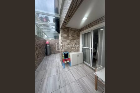 5_photo/94dcfba869.821bca6a381fcd78-ATLAS-20676a6e-88ac-4a73-874c-bbd3bee49d7e.jpg de casa à venda com 3 quartos, 130m² em Alto Boqueirão, Curitiba