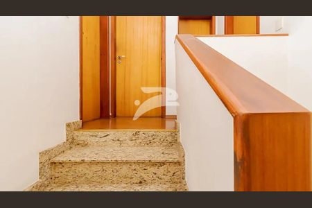 11_photo/94dcfba993.227efd99fcfb1509-ATLAS-668c881d-71d1-4115-bac9-b2e328b6bbc3.jpg de casa à venda com 3 quartos, 94m² em Xaxim, Curitiba