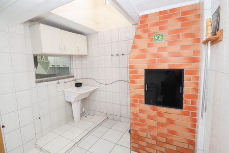 12_photo/94dcfba9df.de1539f27b8bccfe-ATLAS-572221cd-38e4-49c8-9a99-ca4d65ef8eb6.jpg de casa à venda com 3 quartos, 60m² em Xaxim, Curitiba