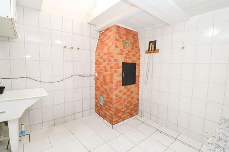 12_photo/94dcfba9df.de1539f27b8bccfe-ATLAS-91077df0-5a30-4d3d-ada0-ac853d71986d.jpg de casa à venda com 3 quartos, 65m² em Xaxim, Curitiba