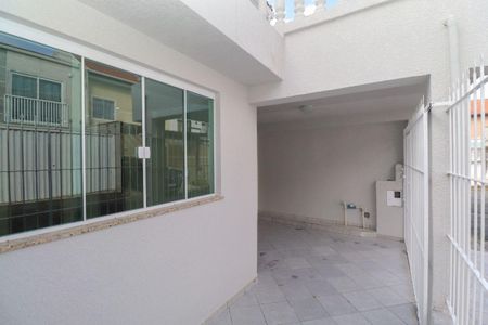 2_photo/94dcfba9df.de1539f27b8bccfe-ATLAS-b127e3e0-b76c-4878-8897-248f80c9bd03.jpg de casa à venda com 3 quartos, 65m² em Xaxim, Curitiba