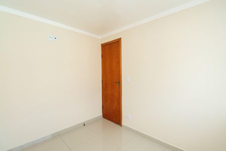 7_photo/94dcfba9df.de1539f27b8bccfe-ATLAS-fbb0e4d2-d409-4099-a650-4e4d0663a2d8.jpg de casa à venda com 3 quartos, 60m² em Xaxim, Curitiba