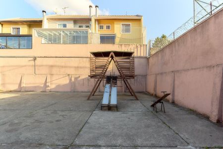 21_photo/94dcfba9e9.136152f72e85187f-ATLAS-75b6a3ee-6056-4a34-a85e-5a4a95c19d76.jpg de casa à venda com 3 quartos, 110m² em Alto Boqueirão, Curitiba