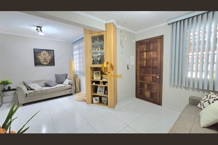 5_photo/94dcfba9e9.399a1755f57c600b-ATLAS-55f39045-5a89-437c-93d3-5a9db2176e96.jpg de casa à venda com 4 quartos, 113m² em Alto Boqueirão, Curitiba