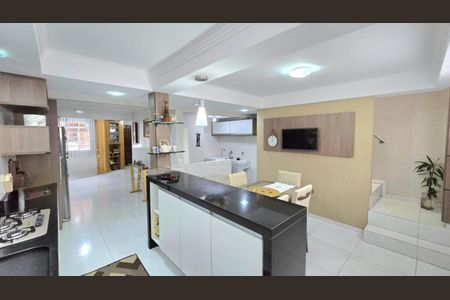 8_photo/94dcfba9e9.399a1755f57c600b-ATLAS-b69669bf-ca97-45be-9141-982d24bbe9c6.jpg de casa à venda com 4 quartos, 113m² em Alto Boqueirão, Curitiba